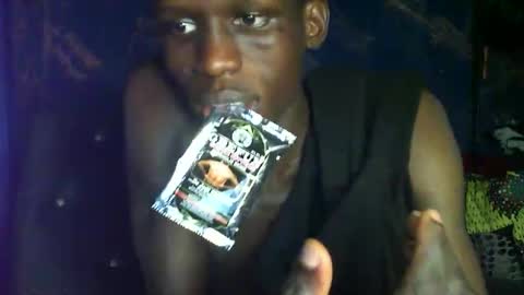 Sunnyblack2 online show from March 7, 9:40 am