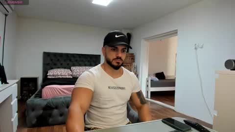 supermanboyxxl online show from November 3, 7:23 am