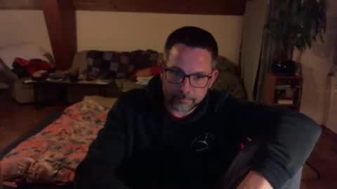 supersquirrel81 online show from March 25, 7:07 pm