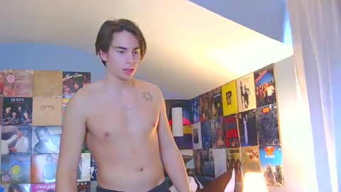 surferboy672 online show from December 14, 6:59 pm