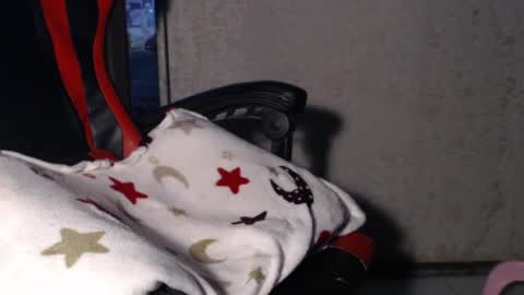 sweet_cummer00 online show from September 30, 4:18 am