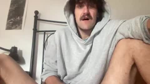 Terence online show from October 25, 4:42 pm