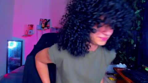 Steven independent model online show from February 28, 2:16 pm