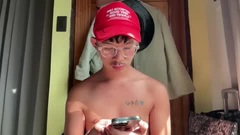 khrayan online show from November 30, 1:18 am