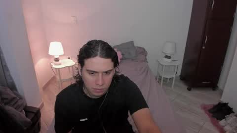 Lian online show from April 18, 2:13 am