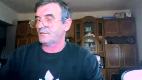 Raymond online show from April 1, 11:01 am