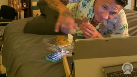 swissarmyknife1111 online show from June 24, 7:22 am