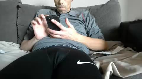 swontguy2025 online show from November 2, 2:21 pm