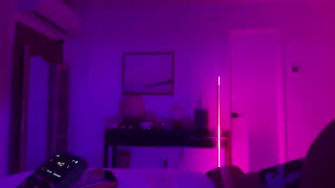 sxncndy online show from January 18, 2:19 pm