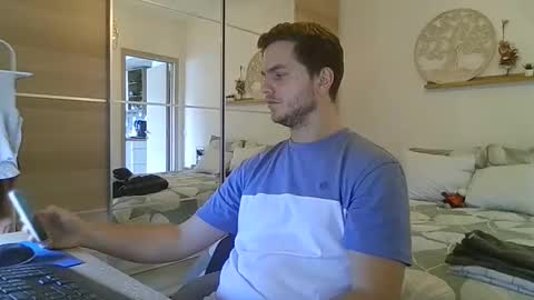 syl092 online show from November 9, 1:59 pm