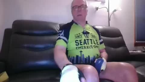 tacrunner66_ online show from March 3, 2:42 pm