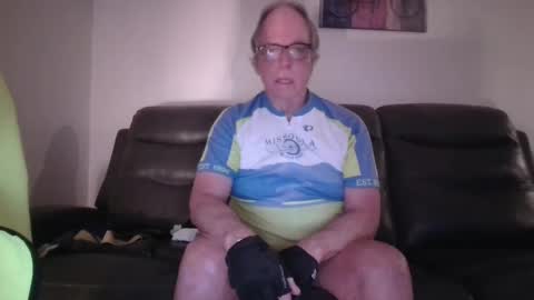 tacrunner66_ online show from January 3, 2:40 pm