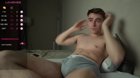 Taison online show from November 15, 8:00 pm