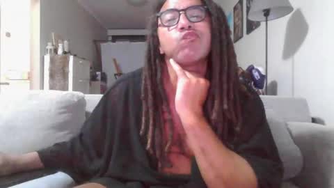 Snapshot of talent_scout_1 chatting on December 23, 10:10 am Edge Master Flash online show from December 23, 10:10 am