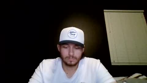 tallhungcloudyy online show from July 3, 6:08 am