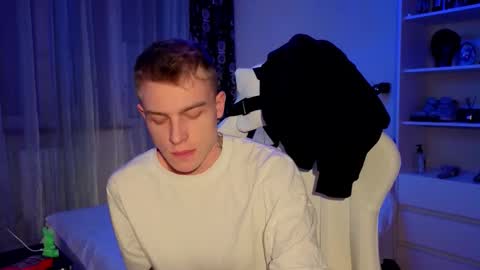 Alex but u can call me Theo online show from January 7, 6:13 pm