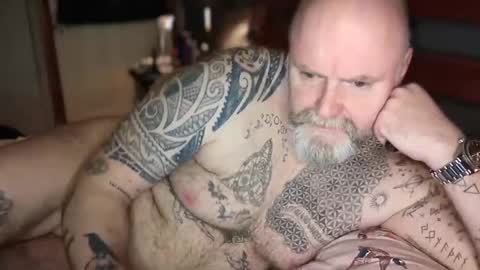 Snapshot of tattooeddilf01 chatting on January 19, 10:49 pm Tattooeddilf 01 online show from January 19, 10:49 pm
