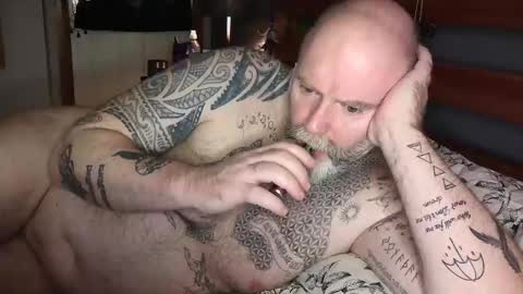 Snapshot of tattooeddilf01 chatting on December 31, 10:34 pm Tattooeddilf 01 online show from December 31, 10:34 pm