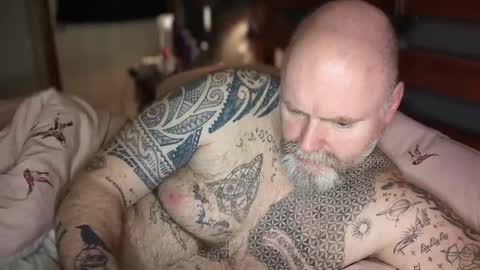 Snapshot of tattooeddilf01 chatting on January 20, 10:59 pm Tattooeddilf 01 online show from January 20, 10:59 pm