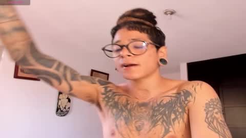   online show from February 19, 2:24 pm