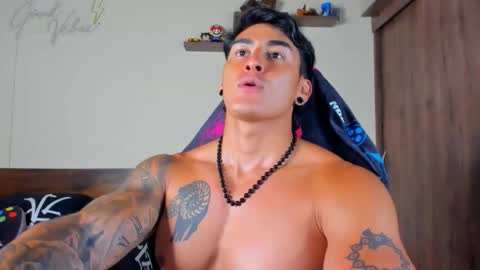 taylor_mclane1 online show from January 13, 4:00 pm