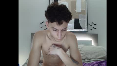 taylorcamz online show from October 23, 3:43 am