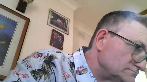 Snapshot of teddstiff chatting on December 15, 6:40 am Theodore online show from December 15, 6:40 am