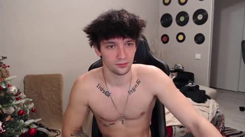 Teddy online show from December 5, 7:15 am