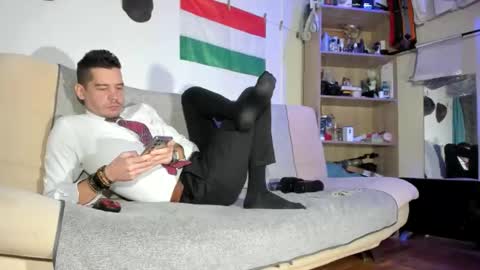 Virg Lszl online show from December 19, 8:22 am