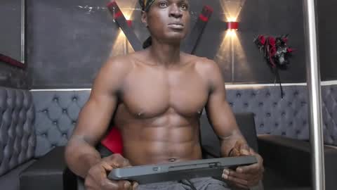 terranze_z online show from March 4, 9:33 pm