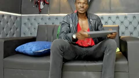 terranze_z online show from October 18, 8:25 pm