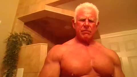 texasboy1978 online show from October 29, 4:48 am