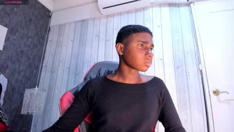 teylor_lovee online show from January 8, 9:09 pm