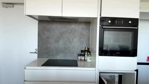 liammlust online show from February 7, 2:51 am