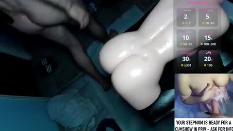 ThatsWhatSheSaid online show from November 12, 4:07 am