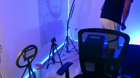 Sean OPry   online show from November 14, 2:18 pm