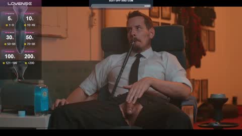 Snapshot of the_dilf chatting on December 26, 10:16 am The DILF - online show from December 26, 10:16 am