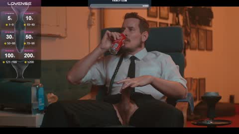 Snapshot of the_dilf chatting on January 2, 3:08 pm The DILF - online show from January 2, 3:08 pm