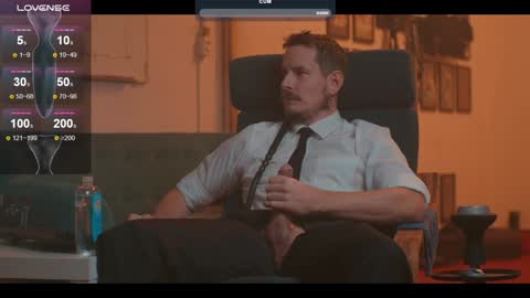 Snapshot of the_dilf chatting on December 23, 4:39 pm The DILF - online show from December 23, 4:39 pm