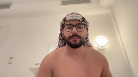 thearabboy98 online show from January 18, 1:45 am