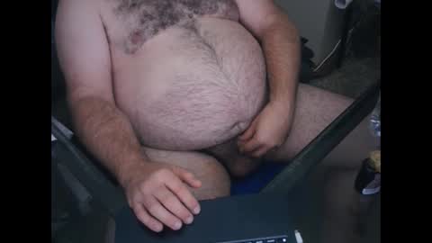 Snapshot of thebearking69 chatting on October 8, 5:23 am The Bear King online show from October 8, 5:23 am