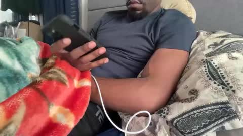 theeshooterr online show from November 18, 1:04 pm