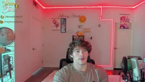 Snapshot of thejohnnystone chatting on September 13, 12:22 am Johnny Stone online show from September 13, 12:22 am