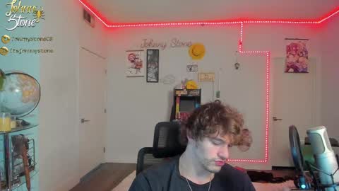 Snapshot of thejohnnystone chatting on September 19, 12:24 am Johnny Stone online show from September 19, 12:24 am
