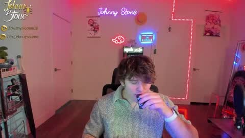 Snapshot of thejohnnystone chatting on January 30, 12:50 am Johnny Stone online show from January 30, 12:50 am