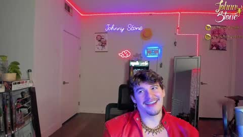 Snapshot of thejohnnystone chatting on January 7, 12:45 am Johnny Stone online show from January 7, 12:45 am
