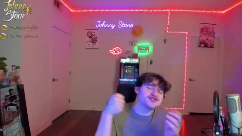 Snapshot of thejohnnystone chatting on February 9, 1:12 am Johnny Stone online show from February 9, 1:12 am