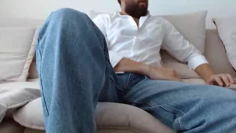 TheMonarchGoat online show from September 14, 9:33 am