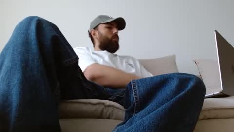 TheMonarchGoat online show from October 2, 8:51 am