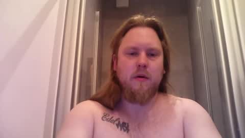 thenewdude1992 online show from April 10, 6:04 pm